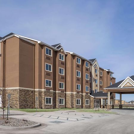 Microtel Inn & Suites By Wyndham Moorhead Fargo Area Exterior foto